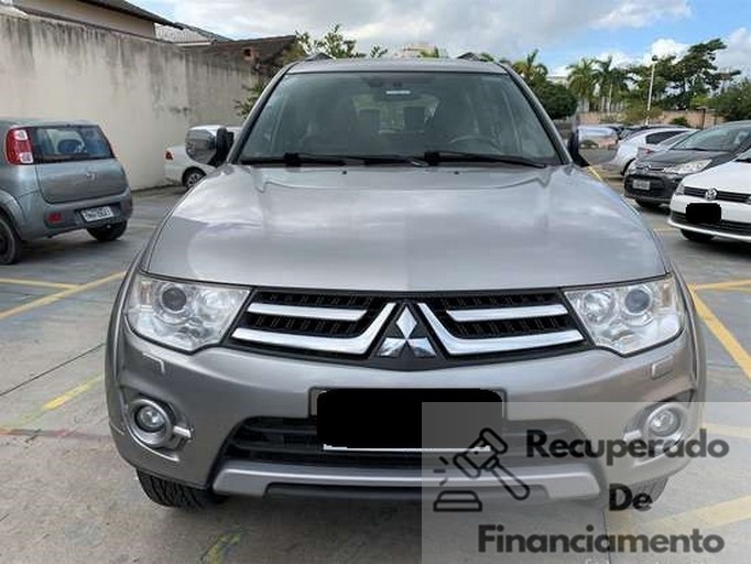 MITSUBISHI PAJERO DAKAR 3.2 HPE 4X4 7 LUGARES 16V TURBO INTERCOOLER DIESEL 4P AUTOMÁTICO