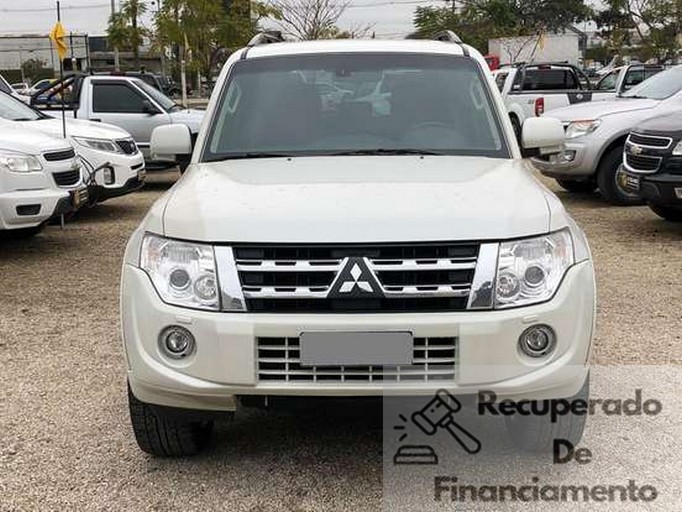 MITSUBISHI PAJERO FULL 3.2 HPE 4X4 16V TURBO INTERCOOLER DIESEL 4P AUTOMÁTICO